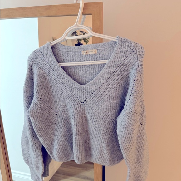 Cropped Knitted Sweater - Picture 3 of 7
